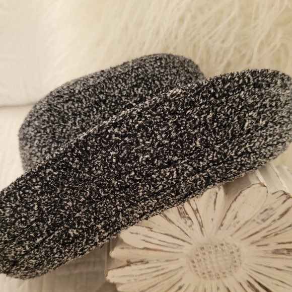 Hat - Picture 2 of 3